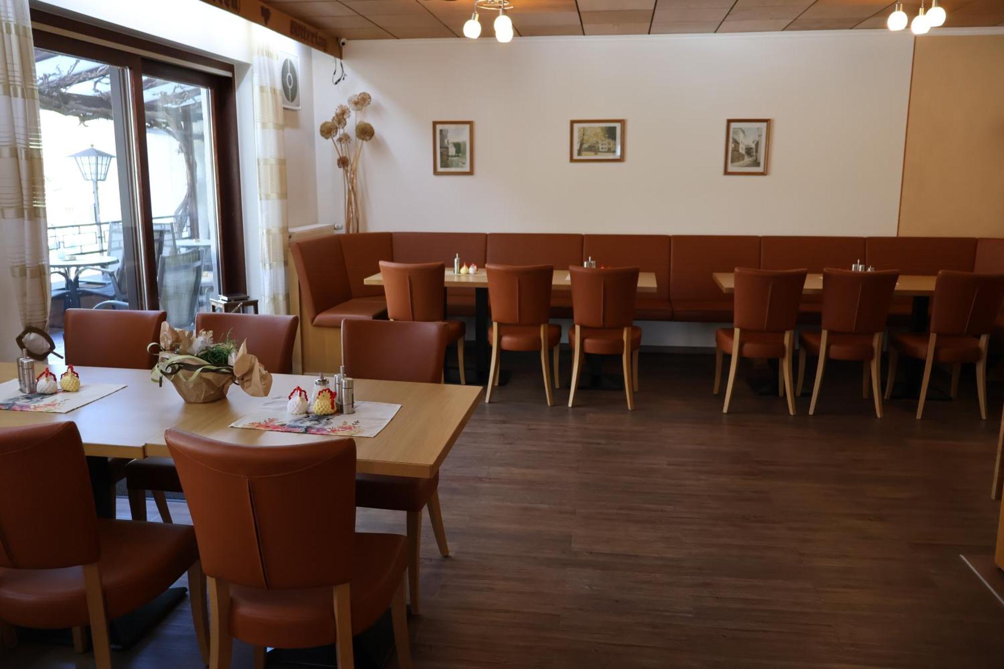 Weinhaus Hirschen Bruttig Hotell Eksteriør bilde